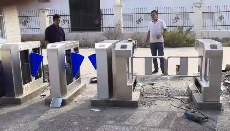 人行通道系统