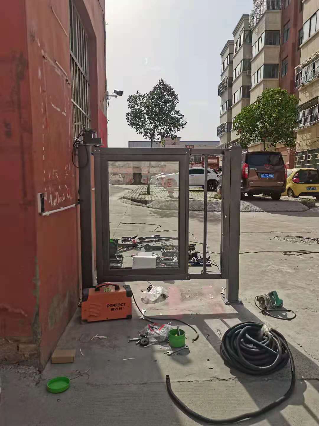 平移门